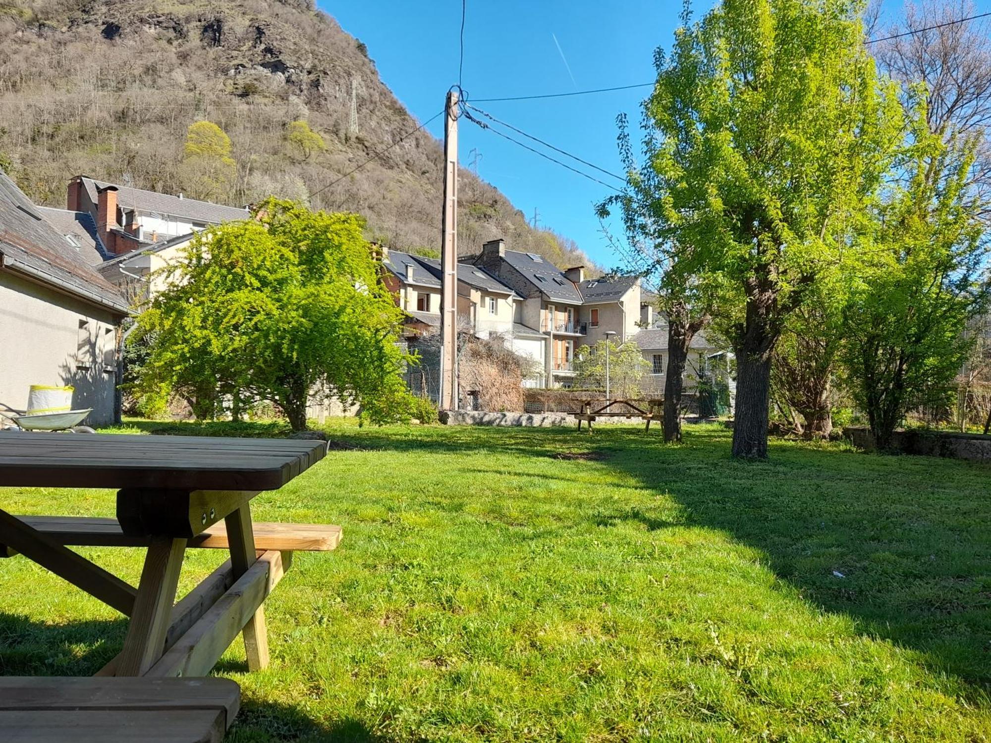 Apartament T3 Neuf 55M2 4 Personnes Avec Jardin Au Calme, Menage Inclus, Local Velo Bagnères-de-Luchon Zewnętrze zdjęcie